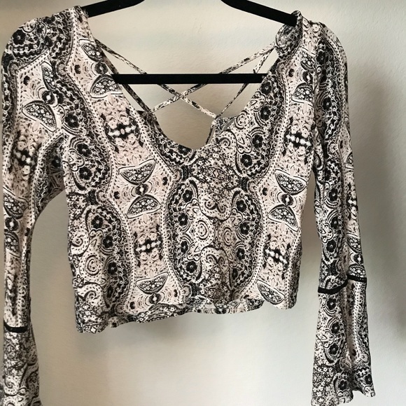 Cute top - Picture 3 of 7